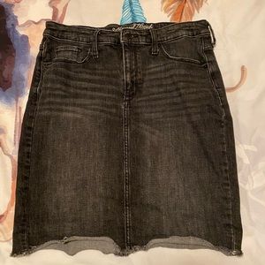 Black Universal Thread Skirt